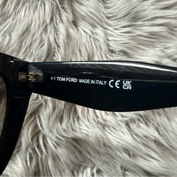 TOM FORD Cara TF940 Sunglasses NWB - Picture 8 of 12